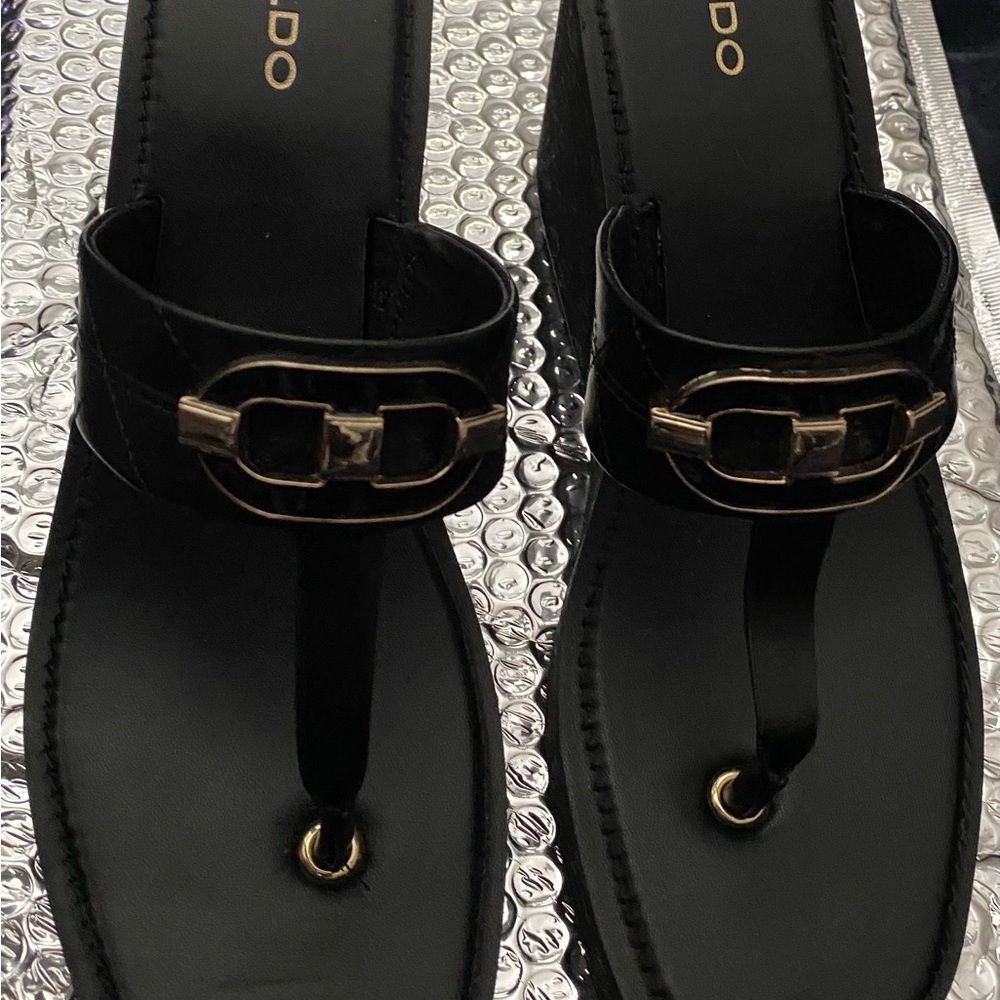 Aldo wedge thong sandals size 11 - Picture 8 of 11